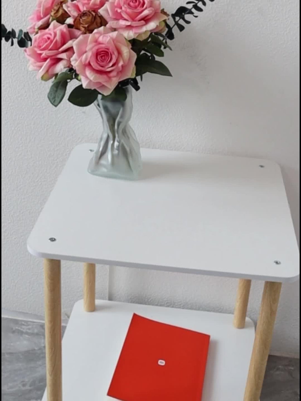 Modern Two-Layer Simple Side Table, Square Style Side For Sofa Side, Bedside Table, Accent Table For Small Spaces (White, 15\